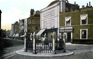 Images Dated 9th August 2006: Coronation Stone, Kingston upon Thames, London, 20th Century
