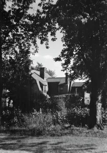 Detached Prints: Cosgrave residence and grounds, not before 1917. Creator: Arnold Genthe