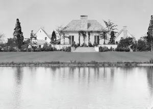 Cottage at The Shallows, property of Lucien Hamilton Tyng, Southampton, Long Island, 1931 Aug. Creator: Arnold Genthe. Cottage at The Shallows, property of Lucien Hamilton Tyng, Southampton, Long Island, 1931 Aug