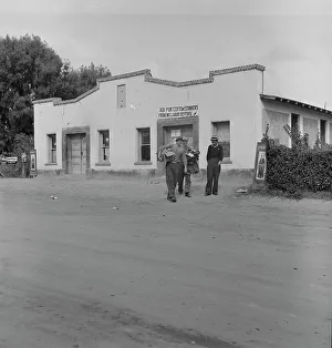 On Strike Prints: During the cotton strike, Kern County, California, 1938. Creator: Dorothea Lange