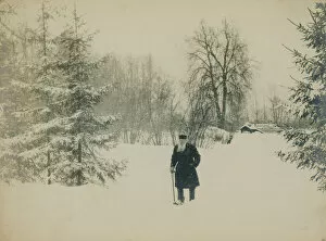 Chertkov Collection: Count Lev Nikolayevich Tolstoy walking