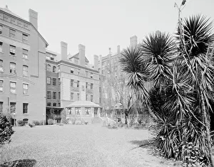 South Prints: Court, De Soto Hotel, Savannah, Ga. c.between 1910 and 1920. Creator: Unknown