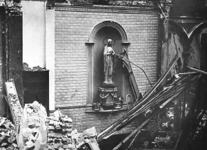 Convent Prints: Un couvent de Termonde incendie par l'ennemi avec une partie de la ville