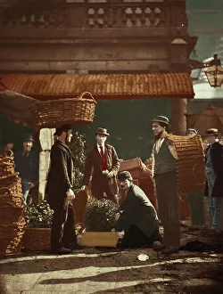 Smith Adolphe Prints: Covent Garden Labourers, 1881. Creator: John Thomson