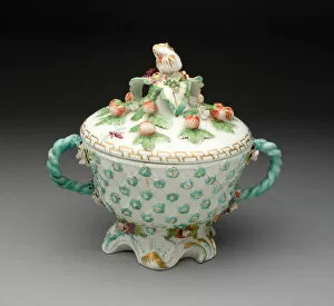 Handles Collection: Covered Bowl, Chelsea, 1750 / 60. Creator: Chelsea Porcelain Manufactory
