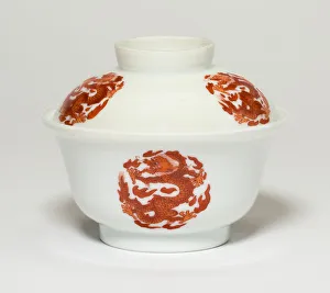 Medallions Prints: Covered Bowl with Dragon Medallions, Qing dynasty (1644-1911), late 18th / 19th century