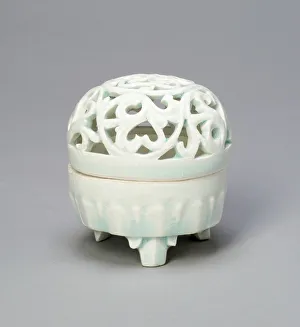 Northern Song Prints: Covered Tripod Incense Burner (Censer) with Foliate Scrolls