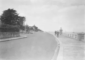 The Solent Prints: Cowes Parade from Gurnard. Creator: Kirk & Sons of Cowes