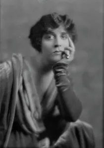 Jane Bailey Prints: Cowl, Jane, Miss, portrait photograph, 1914 Dec. 30. Creator: Arnold Genthe