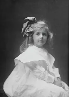 Coxhead girl, portrait photograph, 1906 Dec. 2. Creator: Arnold Genthe