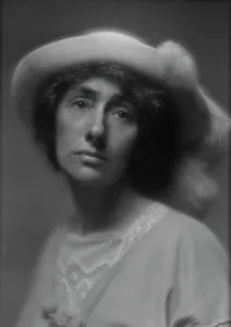 Mournful Prints: Craig, Anna T. Mrs. portrait photograph, 1913. Creator: Arnold Genthe
