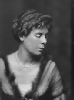 V Neck Prints: Cramer, Elizabeth, Miss, portrait photograph, 1915. Creator: Arnold Genthe