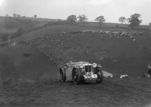 Motor Racing Team Prints: Cream Cracker Team MG PA of JM Toulmin at the Singer CC Rushmere Hill Climb