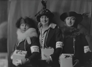Armband Prints: Crosbie, Violet, Miss, and other members of Polish relief group