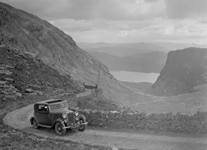 Bend Prints: Crossley of Miss VJM Stephenson competing in the RSAC Scottish Rally