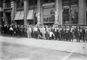 Awning Prints: Crowd at Cunard line office, 8/1/14, 1914. Creator: Bain News Service