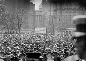 Independent Prints: Crowd at Gaynor notification, 1913. Creator: Bain News Service