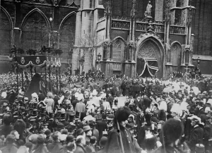 December Prints: Crowd outside church allowing funeral cortege of King Leopold to pass