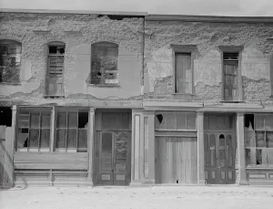 Deserted Prints: Crumbling buildings in Tombstone
