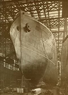 Cunard Gallery: The Cunard Aurania (14, 000 Tons) on the Stocks at Newcastle-On-Tyne, c1930