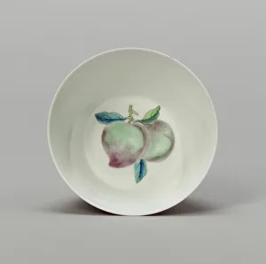 Overglaze Prints: Cup with Stylized Fruit: Peaches, Qing dynasty (1644-1911)
