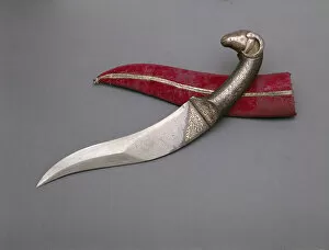 Curved Dagger (Khanjar) with Ram-Head Pommel, 17th / 18th century. Creator: Unknown
