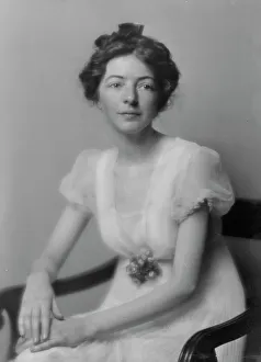 Cushing, Jessie H. Miss, portrait photograph, 1916 Apr. 11. Creator: Arnold Genthe