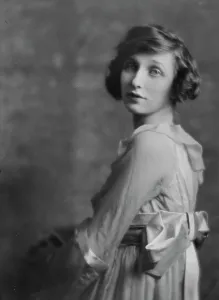 Dalmain, M. Miss, portrait photograph, 1915 May 15. Creator: Arnold Genthe