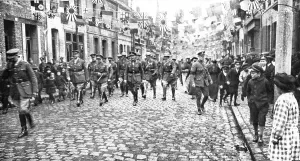 Dans le Nord delivre; apres la prise de Denain, le 27 october 1918 accompagne du general... 1918. Creator: Unknown