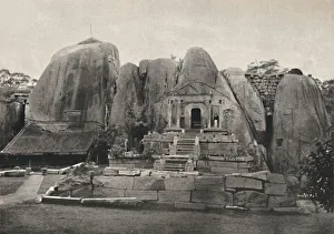 Sri Lanka Prints: Das Issurumuniya - Felse - Vihara (erbaut von Konig Devanampiya Tissa im 3)
