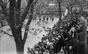 Us Flag Prints: Decoration Day, 1917. Creator: Bain News Service