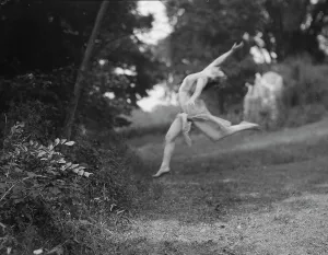 Desha, 1921 July 30. Creator: Arnold Genthe