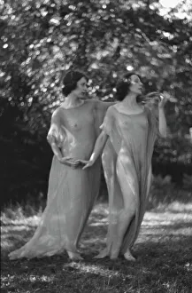 Slovene Prints: Desha and Leah dancing in Port Washington, 1921 Aug. 21. Creator: Arnold Genthe