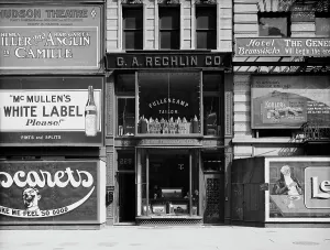 Shop Window Prints: Detroit Photographic Company, 229 Fifth Avenue