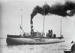 Submarine Prints: DEUTSCHLAND, between c1915 and c1920. Creator: Bain News Service