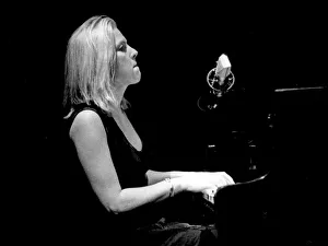 Diana Krall, Ronnie Scotts, London, 1998. Artist: Brian O Connor