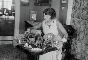 Collector Prints: Dietrich, between c1915 and c1920. Creator: Bain News Service