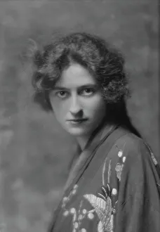 Dilling, Charlene, Miss, portrait photograph, 1914 Apr. 21. Creator: Arnold Genthe