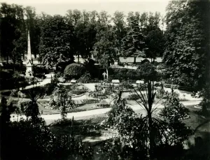 Shrewsbury Collection: The Dingle, Shrewsbury, c1920s. Creator: Unknown
