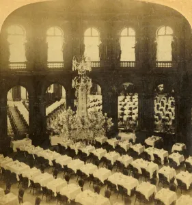 Bert Elias Prints: Dining Saloon, Grand Hotel, Paris, France, 1904. Creator: Bert Underwood