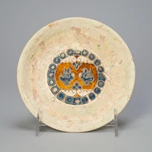 Dish with Two Birds Encircled by Beaded Roundels, Tang dynasty (618-907)