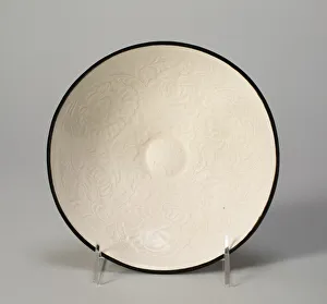 Dish with Crane amid Floral Scrolls, Jin dynasty (1115-1234), 12th century