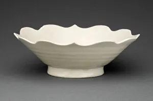Glazed Porcelain Prints: Dish with Flaring, Lobed, and Barbed Rim, Five Dynasties period (907-960)