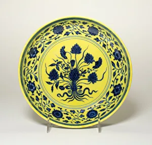 Chrysanthemum Prints: Dish with Floral Bouquet Tied with a Ribbon Encircled by