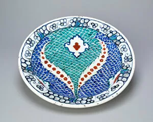 Scales Gallery: Dish (Tabaq) with Scale Pattern and Serrated Leaves, Ottoman dynasty (1299-1923)