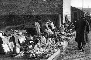 Ernest Flammarion Gallery: A display of goods at the flea market, Paris, 1931. Artist: Ernest Flammarion
