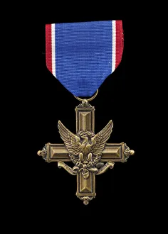 Bravery Gallery: Distinguished Service Cross and ribbon issued to Lewis Broadus, Awarded 1906; issued 2006