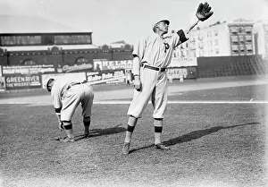 Warming Up Prints: Dode Paskert, Philadelphia, NL (baseball), c1911. Creator: Bain News Service