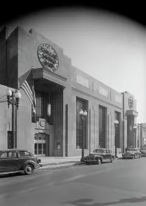 Vignette Prints: Dollar Savings Bank, Grand Concourse, New York, 1946. Creator: Gottscho-Schleisner, Inc