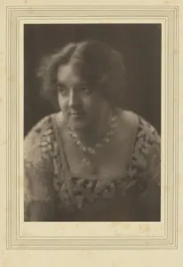 Evans Frederick Henry Hon Frps Prints: Dora Curtis, about 1895-1900. Creator: Frederick Henry Evans